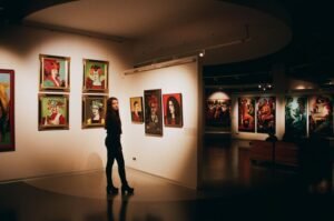 submitting paintings to gallery arcahexchibto
